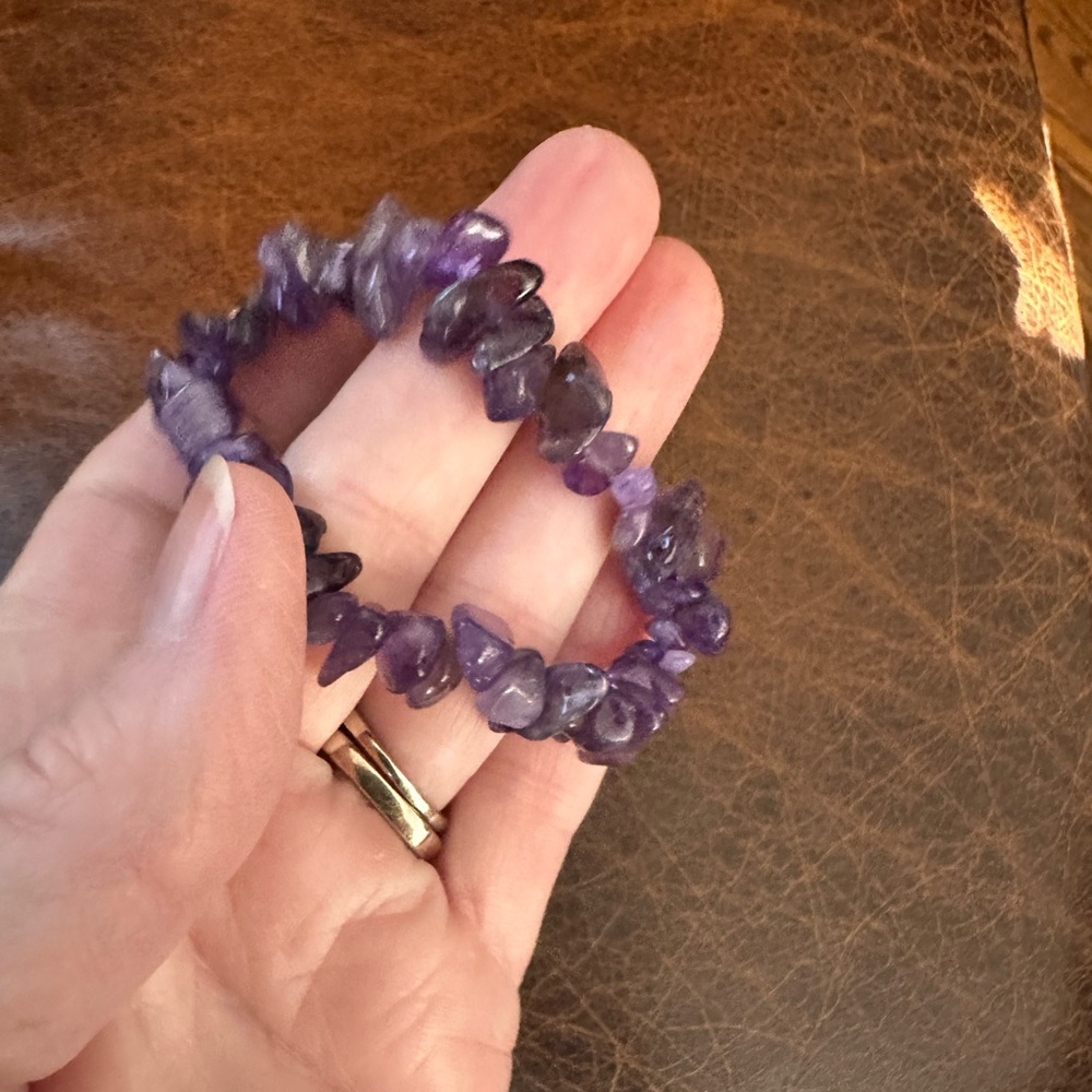 Hand crafted bracelet Amethyst chips Gemstone stretch